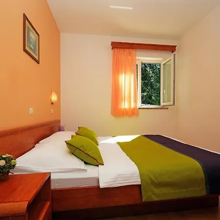 9652c Apartman